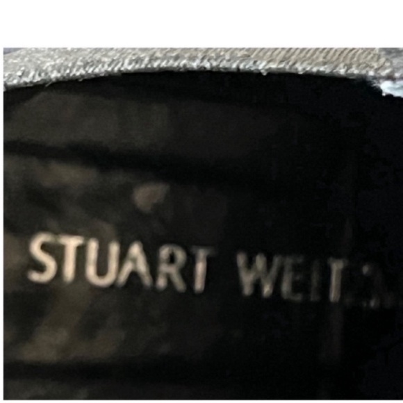 Stuart Weitzman Black Velvet Metallic Embroidered Bootie blocked heel
▪️Size 7.5 - Picture 7 of 7